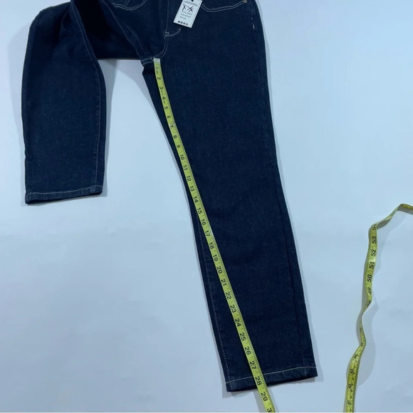 New Judy Blue High Waist Mom Jeans Dark Wash - Picture 9 of 9